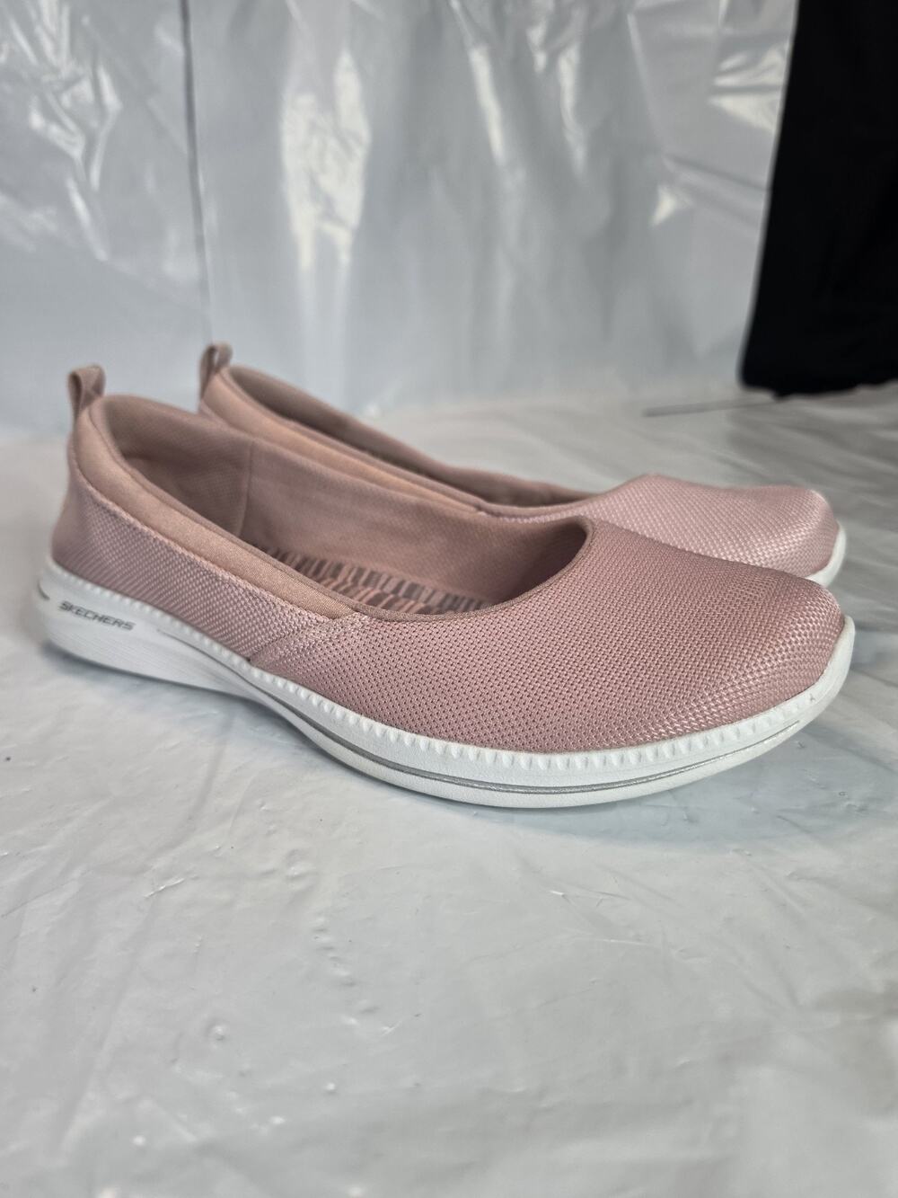 Skechers On-the-Go Flex Skimmer Ballerina Flats Shoes size 9.5 Pink Shoe Slip On